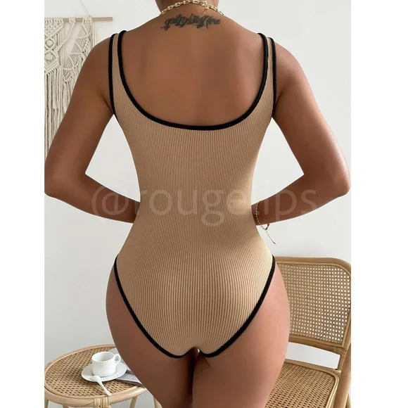 Tan Bodysuit Contrast Black Binding Trim Fitted Nude Beige Camel Ribbed Zip - Picture 3 of 7